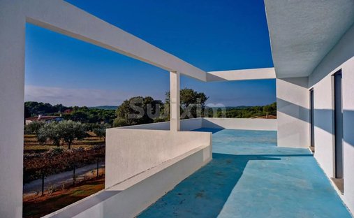 House in Flayosc, Provence-Alpes-Côte d'Azur, France 1