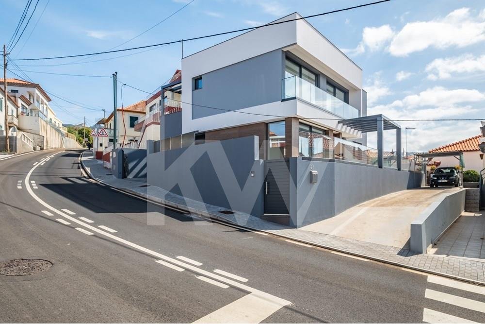 Moradia T3 Nova Canhas, Ponta Do Sol In Cova, Madeira, Portugal For Sale (14167997)
