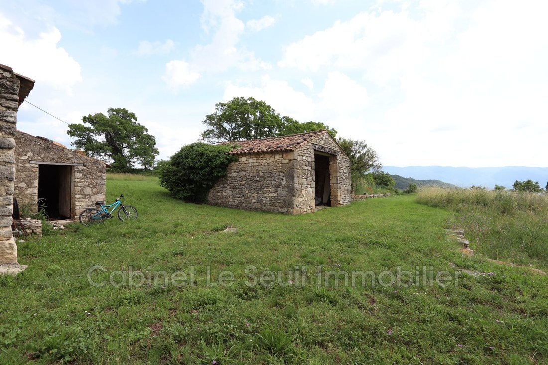 Villa in Viens, Provence-Alpes-Côte d'Azur, France 4 - 14166932