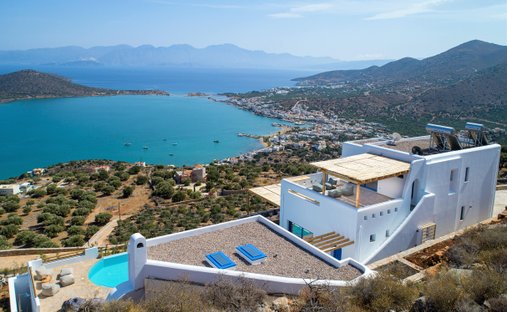 Villa in Community of Elounta, Agios Nikolaos Municipal Unit, Greece 1