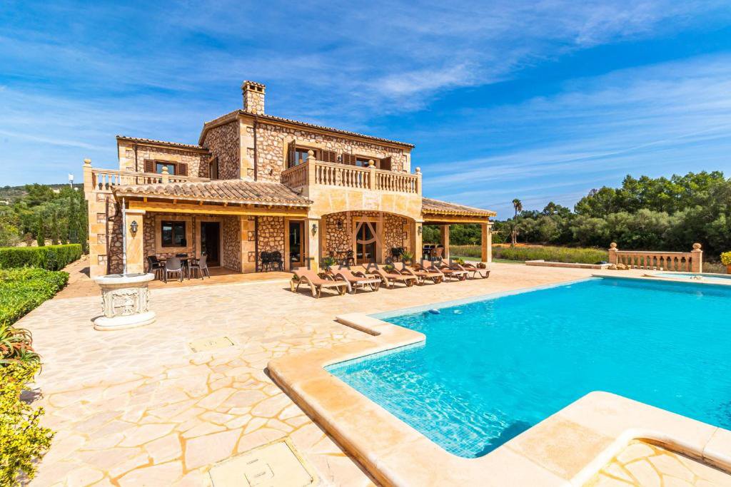 Finca in Sant Llorenc des Cardassar, Balearic Islands, Spain 1 - 14169579