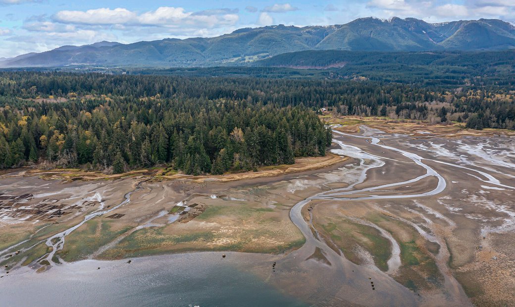 Spectacular Private Acreage In Nanaimo, British Columbia, Canada For Sale (14169606)