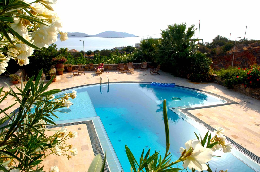Villa in Community of Elounta, Agios Nikolaos Municipal Unit, Greece 3 - 14169939