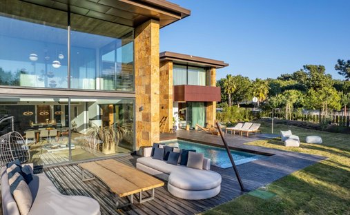 Villa in Carvalhal, Setubal, Portugal 1