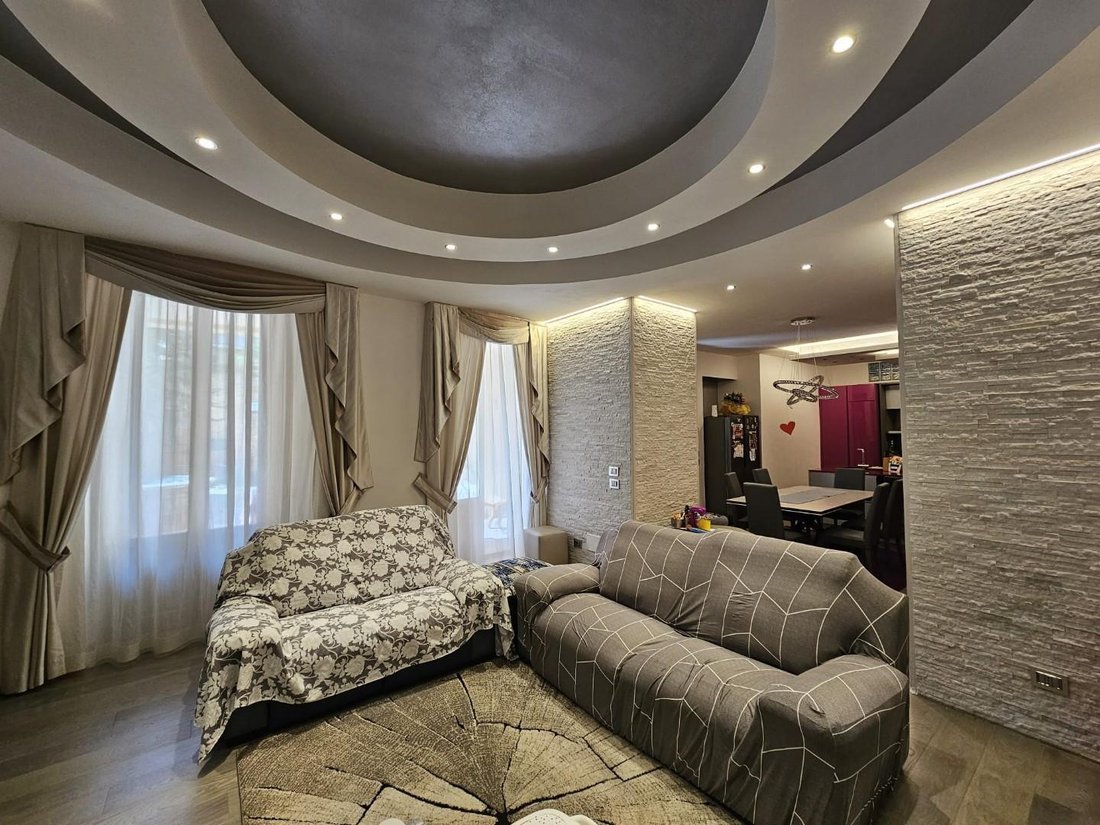 Apartment in Historic Center, Siena, Tuscany 1 - 14171784