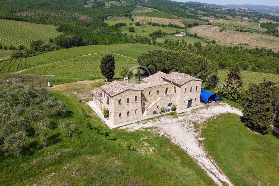 Estate in Center, Orvieto, Umbria 1 - 13637204