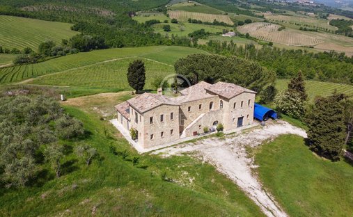Estate in Center, Orvieto, Umbria 1