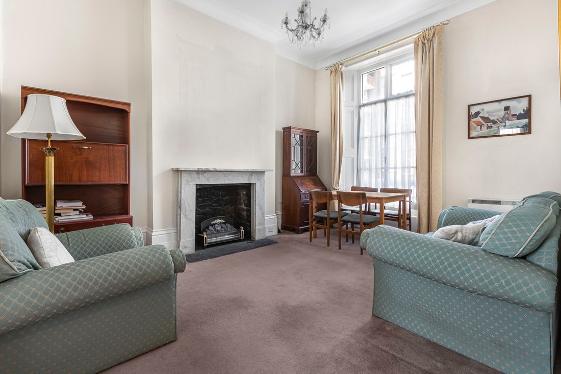 House in Pimlico, Westminster, England 4 - 14174128