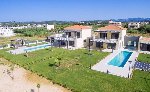 Villa in Milopotamos, Greece 1