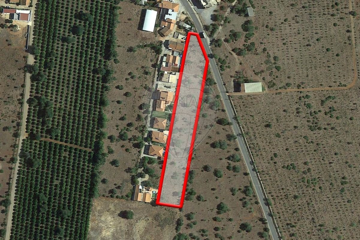 Land for sale in Silves, Portugal — €800,000