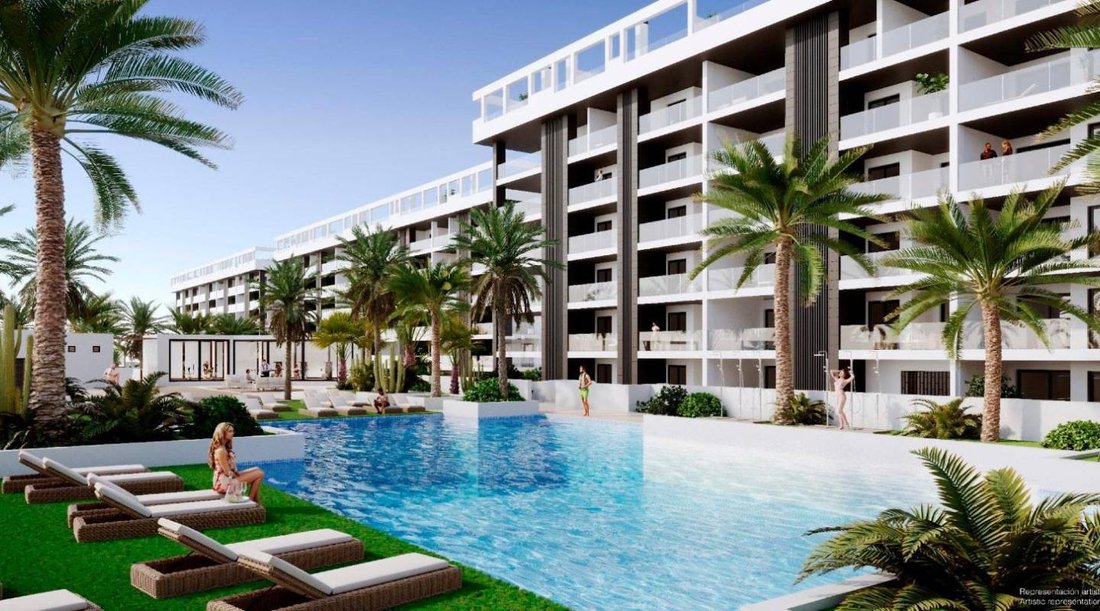 Penthouse in Torrevieja, Valencian Community, Spain 3 - 14170250