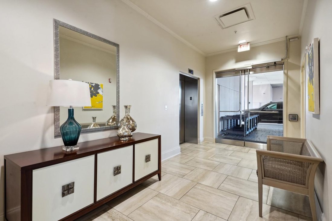 Condo in New Orleans, Louisiana, United States 4 - 14175921