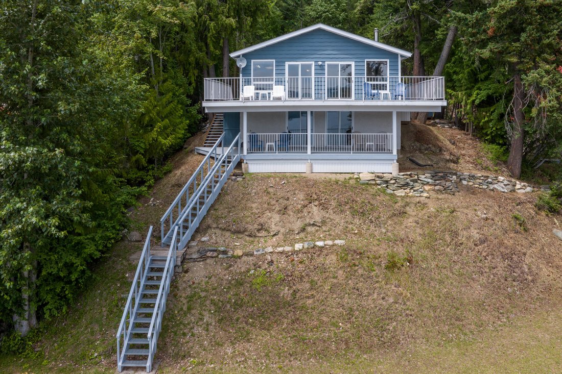 Shuswap Semi Waterfront Cabin In Anglemont British Columbia Canada