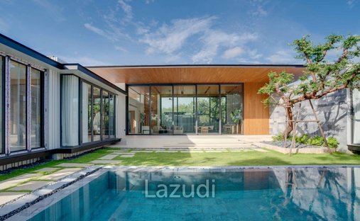Villa in Choeng Thale, Phuket, Thailand 1