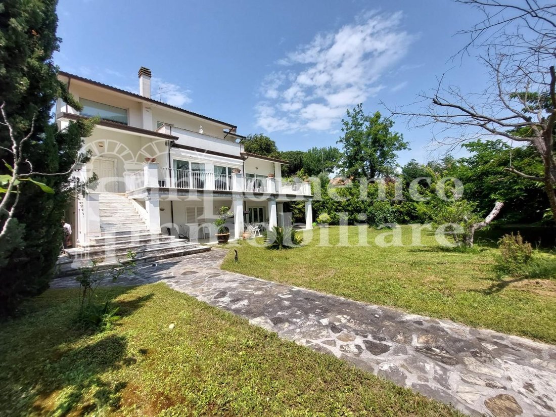 Villa in Tirrenia, Pisa, Italy 4 - 14182427