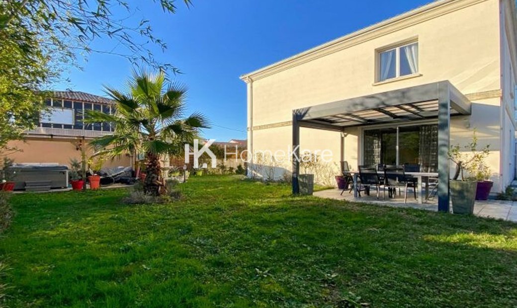 Le Bouscat Villa In Le Bouscat Nouvelle Aquitaine France For Sale 