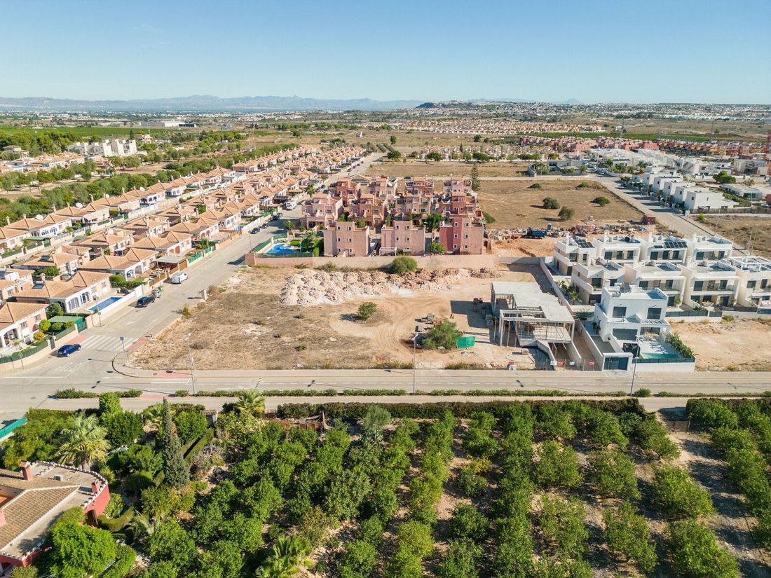 Villa in Los Montesinos, Valencian Community, Spain 5 - 14180330