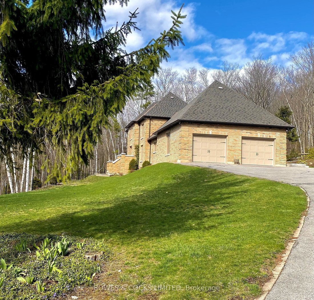 Traumhaus Im Land Von Peterborough In Bridgenorth, Ontario, Kanada Zu