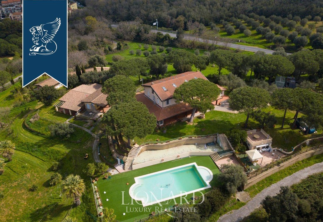 Villa in Scarlino, Tuscany, Italy 3 - 14182945
