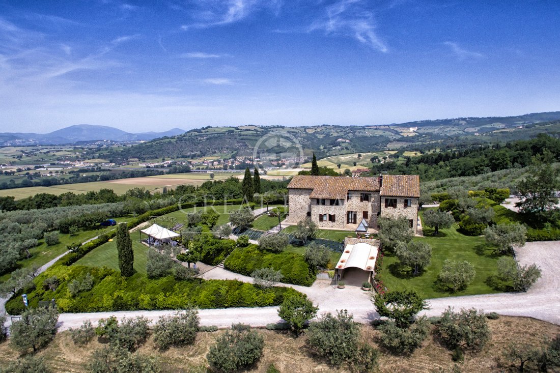 Finca en San Damiano, Umbría, Italia 1 - 14180705