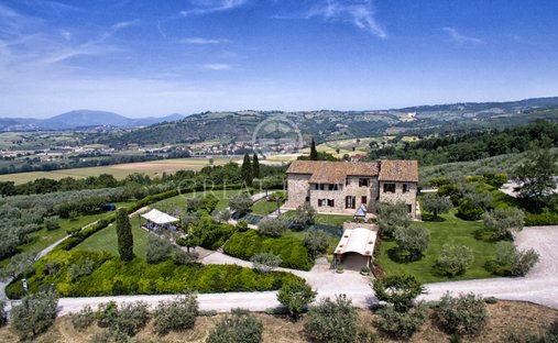 Estate in Assisi, Umbria, Italy 1