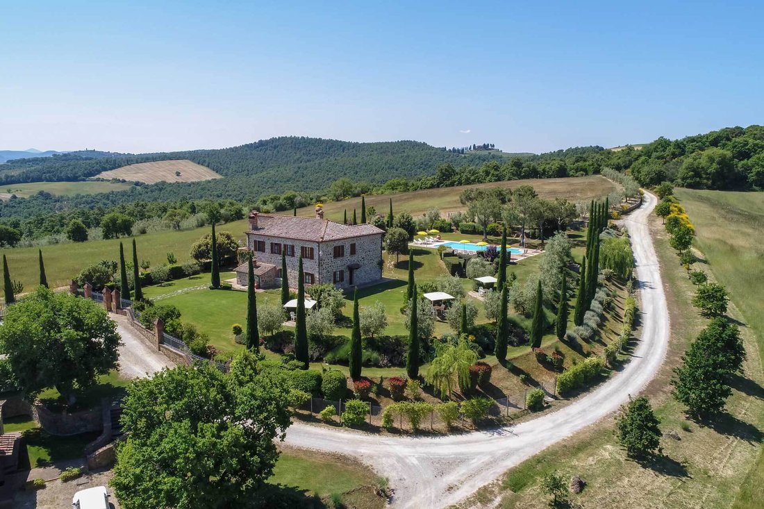 Casa en Torrita di Siena, Toscana, Italia 1 - 14185005