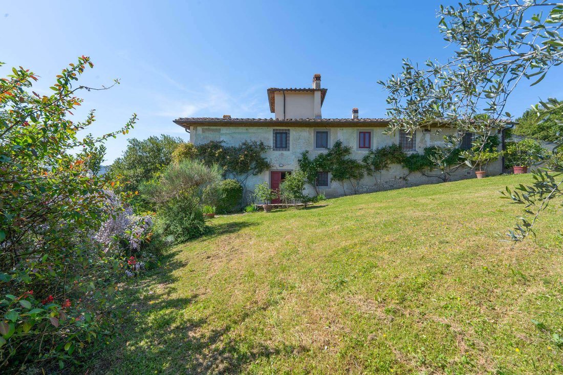 Villa in Rignano sull'Arno, Tuscany, Italy 2 - 14187032