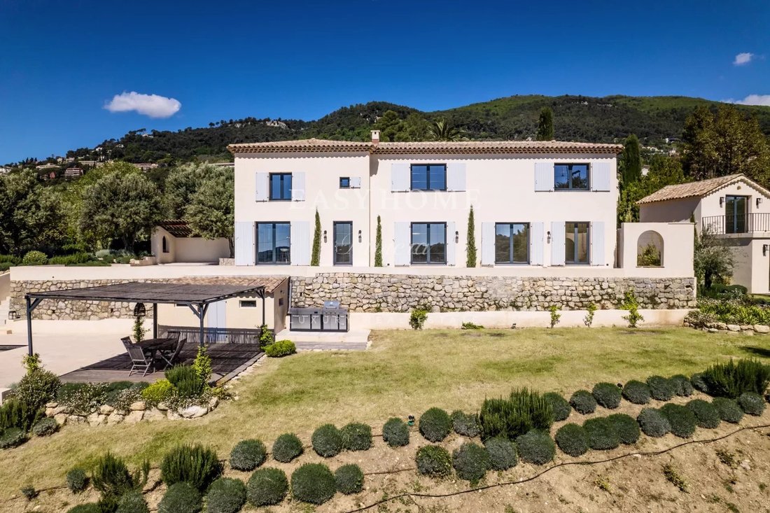 Sale House Grasse In Grasse, Provence Alpes Côte D'azur, France For