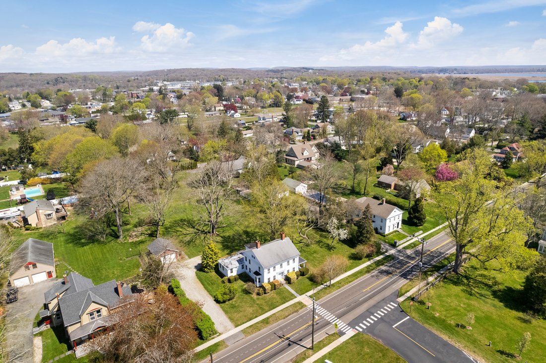 House in Old Saybrook, Connecticut, United States 2 - 14185790