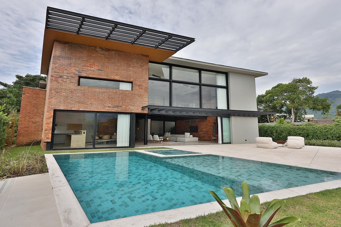 House in Mangaratiba, State of Rio de Janeiro, Brazil 1 - 14186178