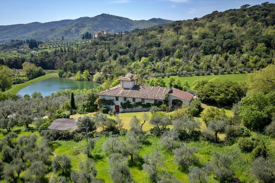 Villa in Rignano sull'Arno, Tuscany, Italy 1 - 14187032