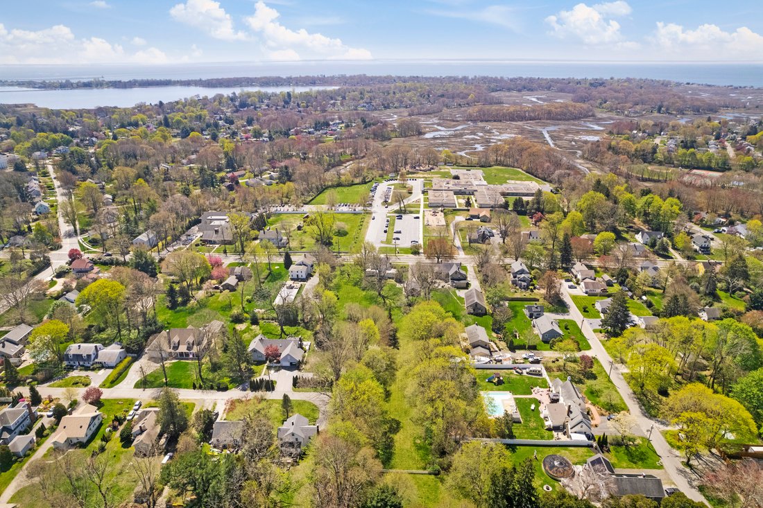House in Old Saybrook, Connecticut, United States 4 - 14185790