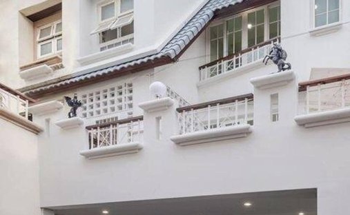 House in Chom Phon, Bangkok, Thailand 1