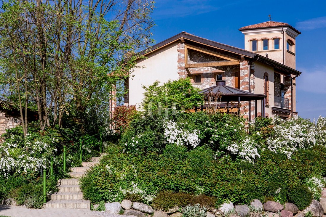 Villa in Pozzolengo, Lombardy, Italy 3 - 11542273