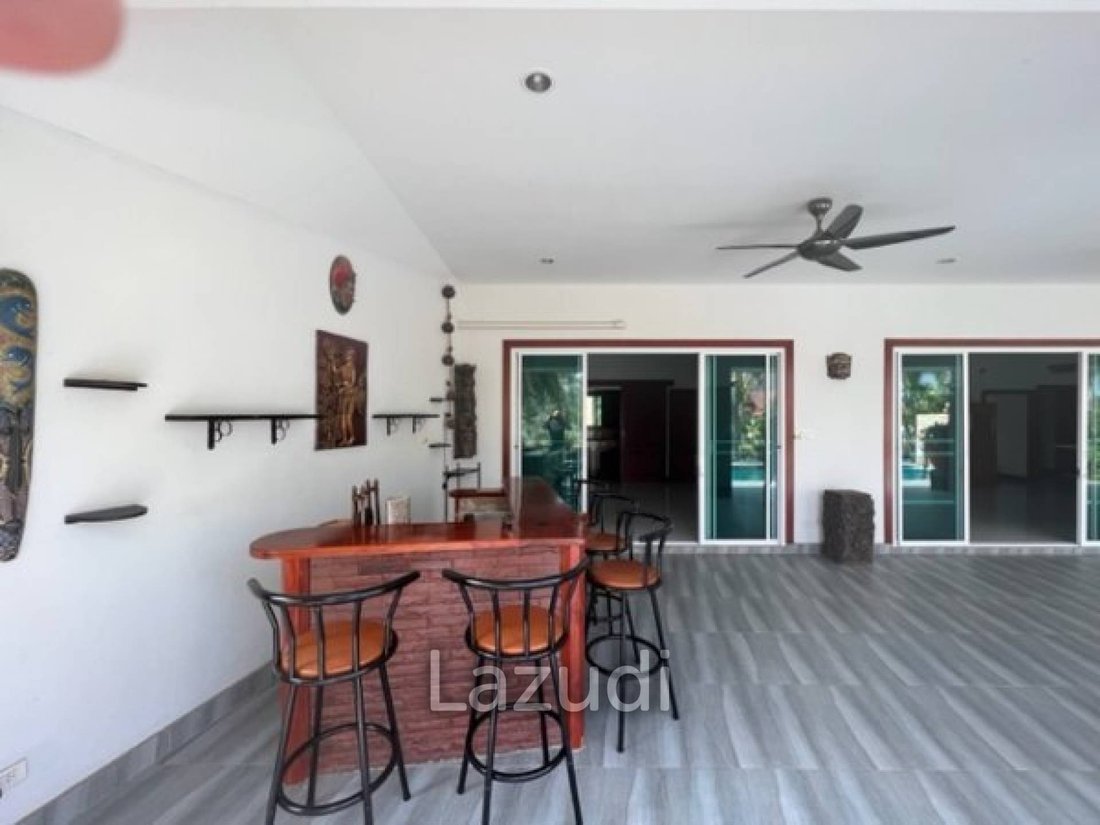 Villa in Sam Roi Yot, Prachuap Khiri Khan, Thailand 2 - 14191198
