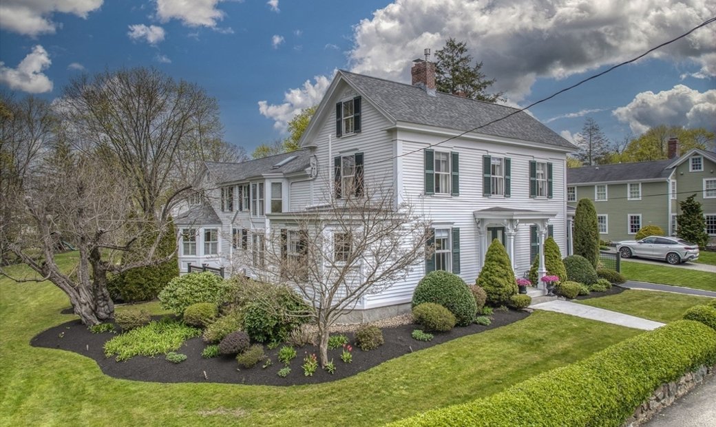 Iconic Downtown Andover Colonial In Andover, Massachusetts, United ...