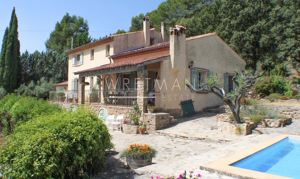 Large Villa Surrounded By In Cotignac Provenza Alpi Costa Azzurra