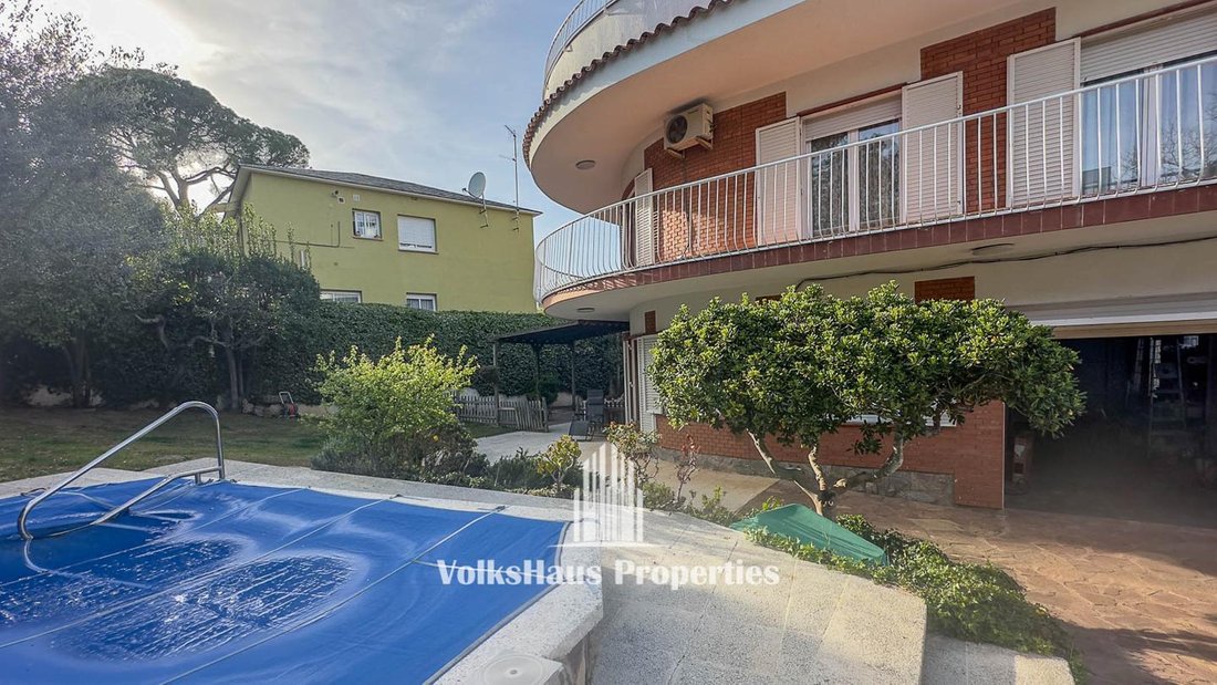 Villa in Sant Cugat del Valles, Catalonia, Spain 3 - 14190832