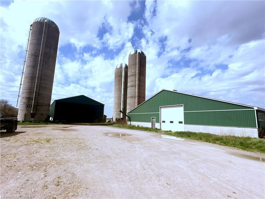 Impressive 450 Acres Of Prime Agricultural Land In In Atwood, Ontario, Canada For Sale (14188975)
