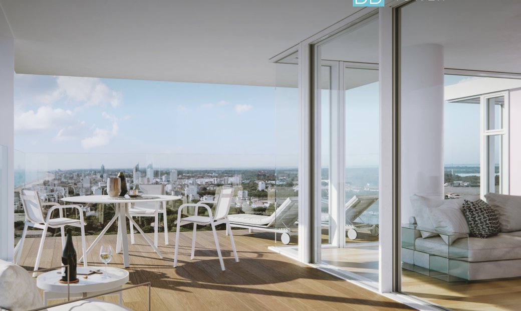 Magnificent Luxury Four Room Apartment By The In Lido Di Jesolo,