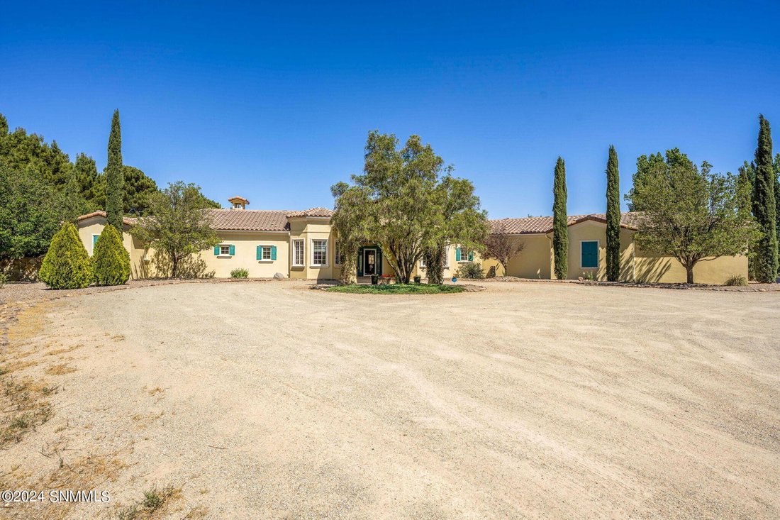 House in Las Cruces, New Mexico, United States 2 - 14197613