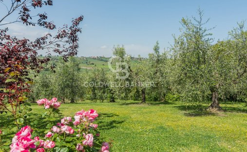 Castle for Sale in San Clemente, Tuscany, Italy