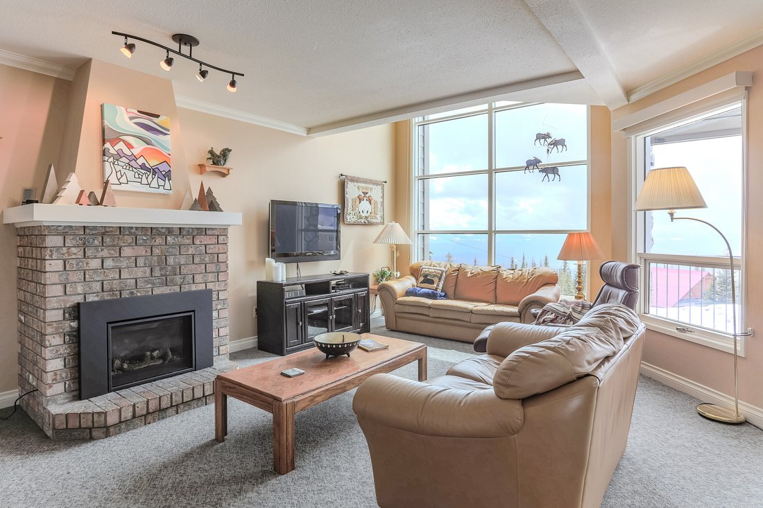 Townhouse in Beaverdell, British Columbia, Canada 3 - 14197211