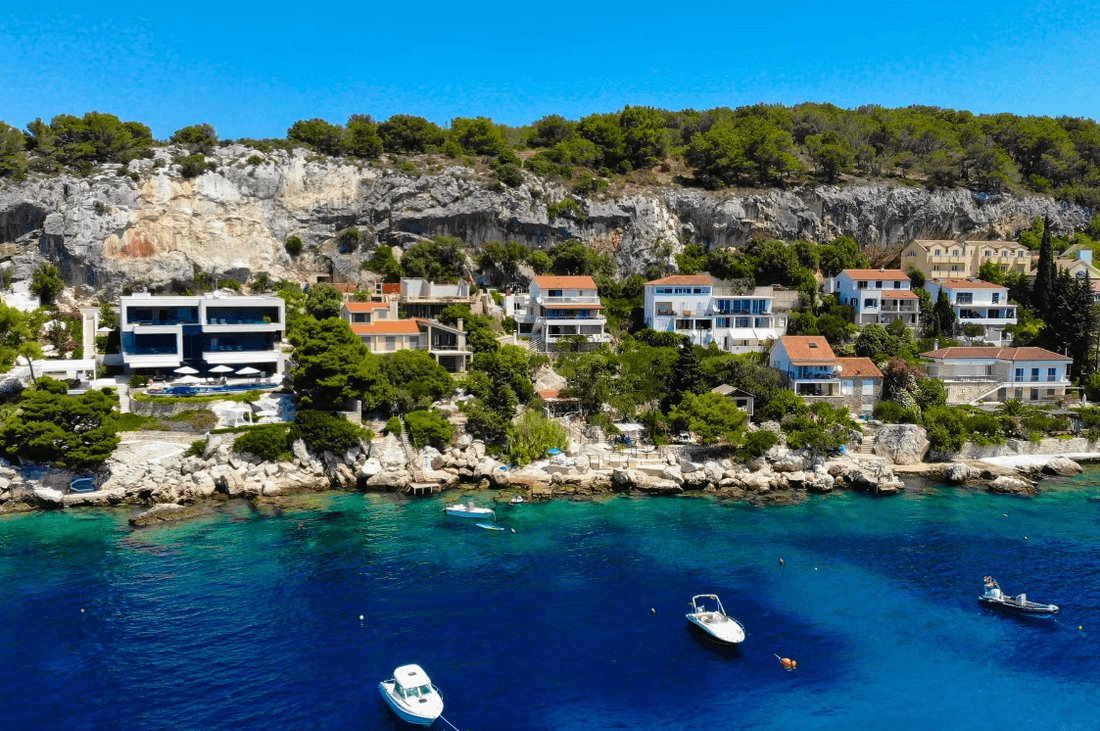 House in Vrisnik, Split-Dalmatia County, Croatia 1 - 14197957