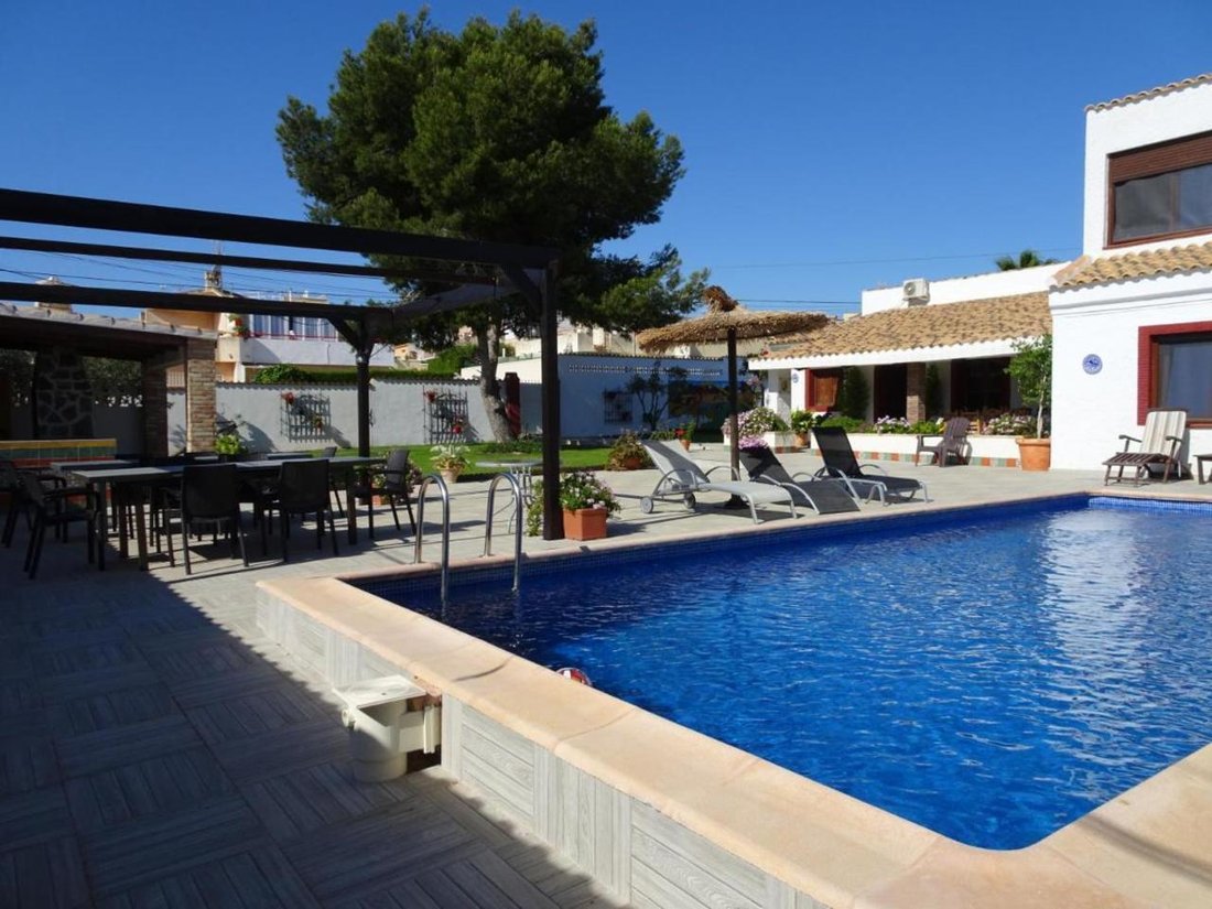 Villa in Orihuela, Valencian Community, Spain 1 - 14198039