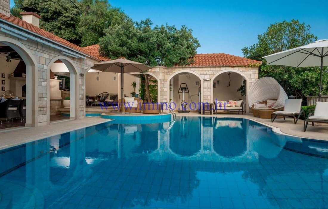 Villa in Sumartin, Split-Dalmatia County, Croatia 2 - 14197430