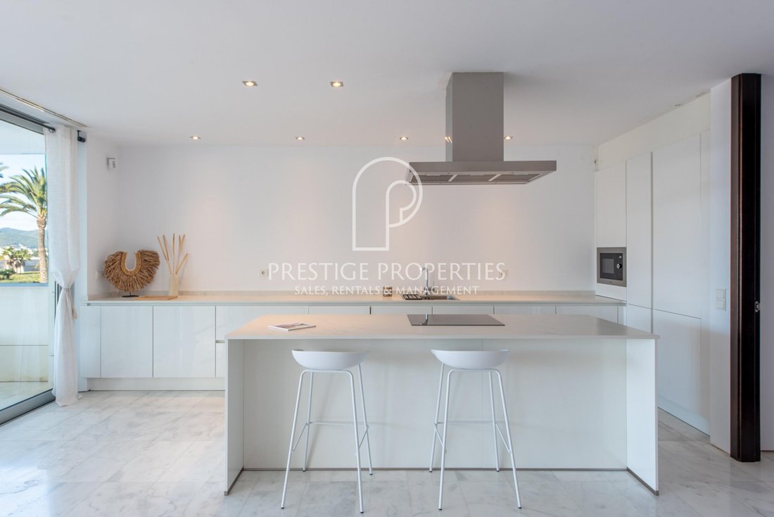 Apartment in Cap Martinet, Santa Eularia des Riu, Balearic Islands 2 - 13710606