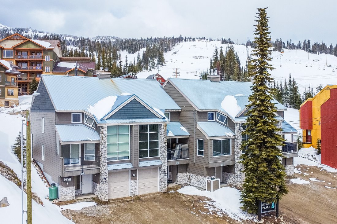 Townhouse in Beaverdell, British Columbia, Canada 1 - 14197211