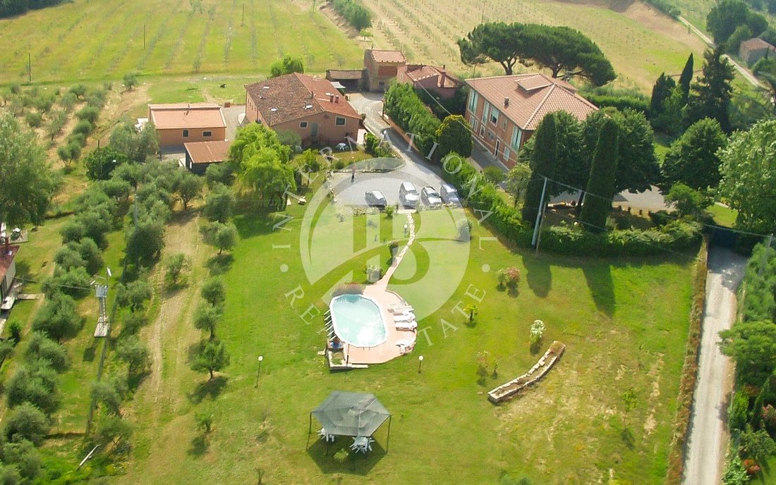 Villa in Center, Capannori, Tuscany 1 - 14203438