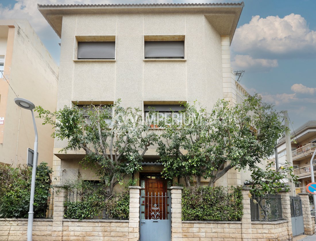 Detached House In The Heart Of Tarragona Casa In Tarragona, Catalonia
